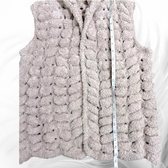 Cozy Textured Fuzzy Knit Sleeveless Vest - Picture 8 of 8